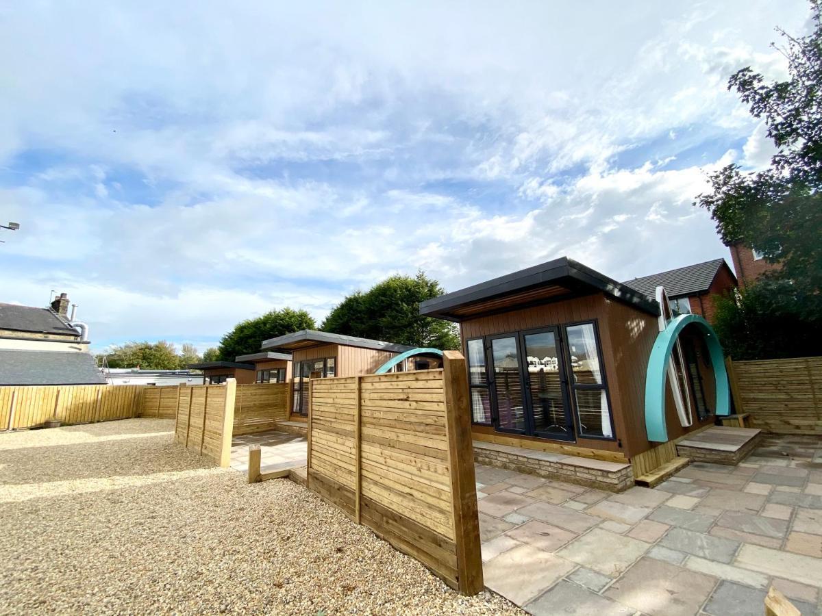 Elletson Park Wood Fired Hot Tubs, Caravans & Pods Pilling Exterior foto