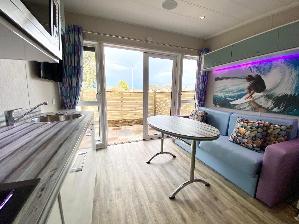 Elletson Park Wood Fired Hot Tubs, Caravans & Pods Pilling Exterior foto