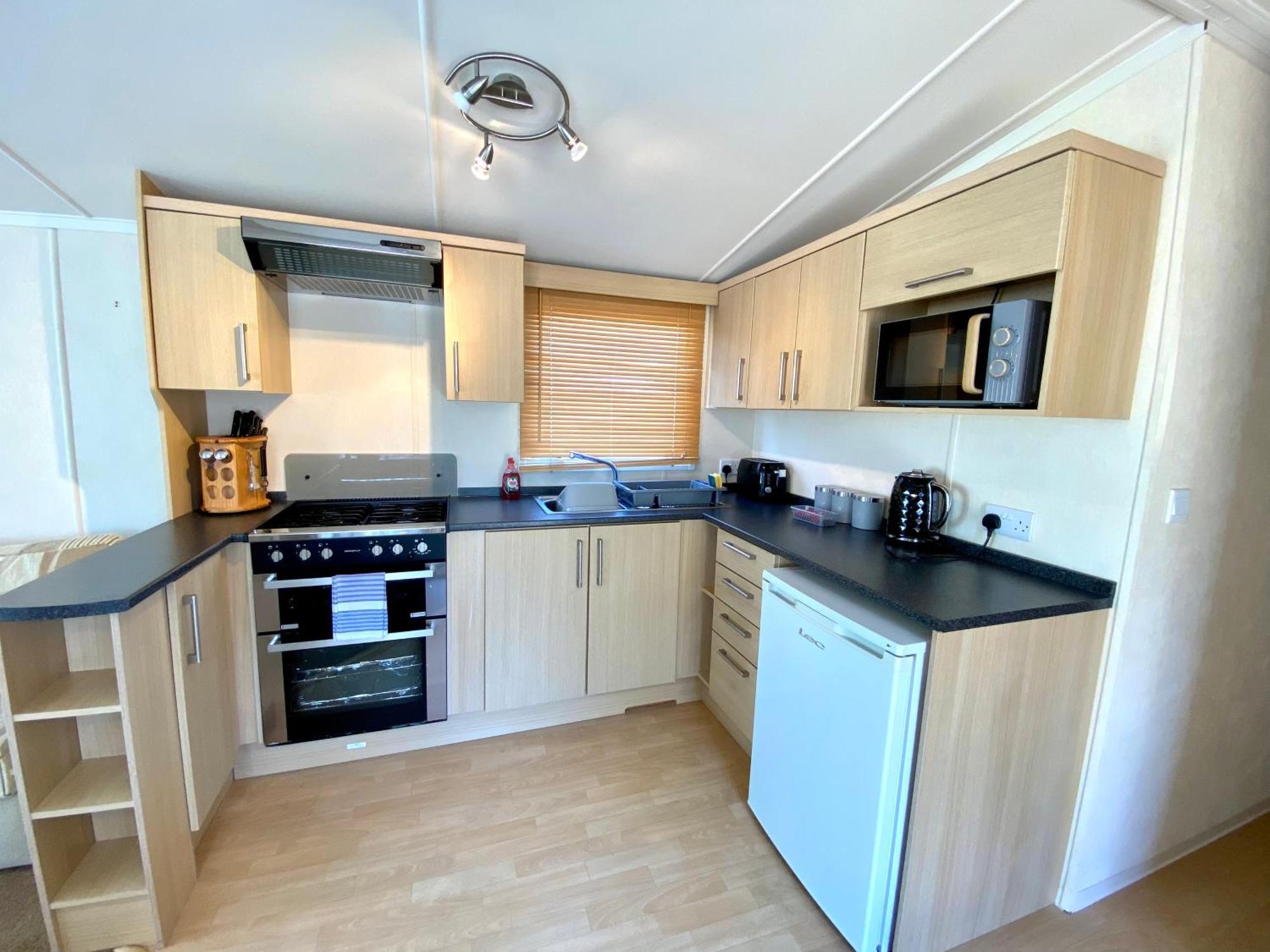 Elletson Park Wood Fired Hot Tubs, Caravans & Pods Pilling Exterior foto