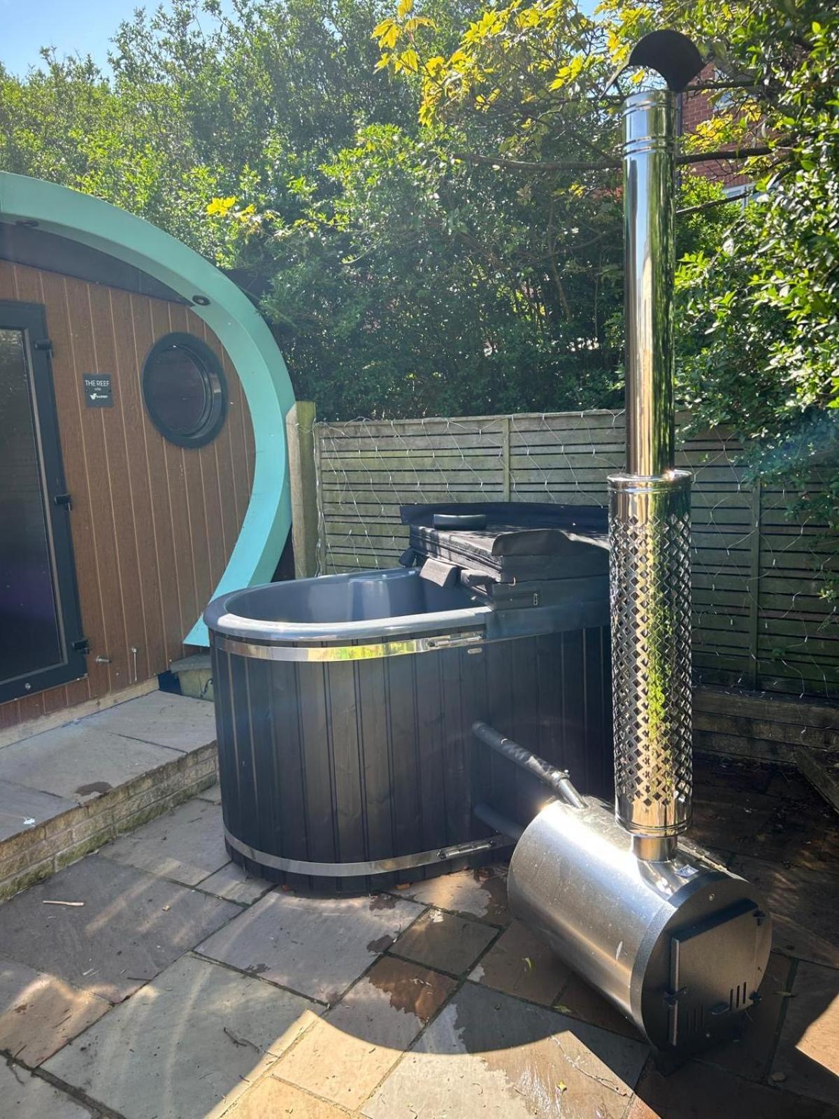 Elletson Park Wood Fired Hot Tubs, Caravans & Pods Pilling Exterior foto